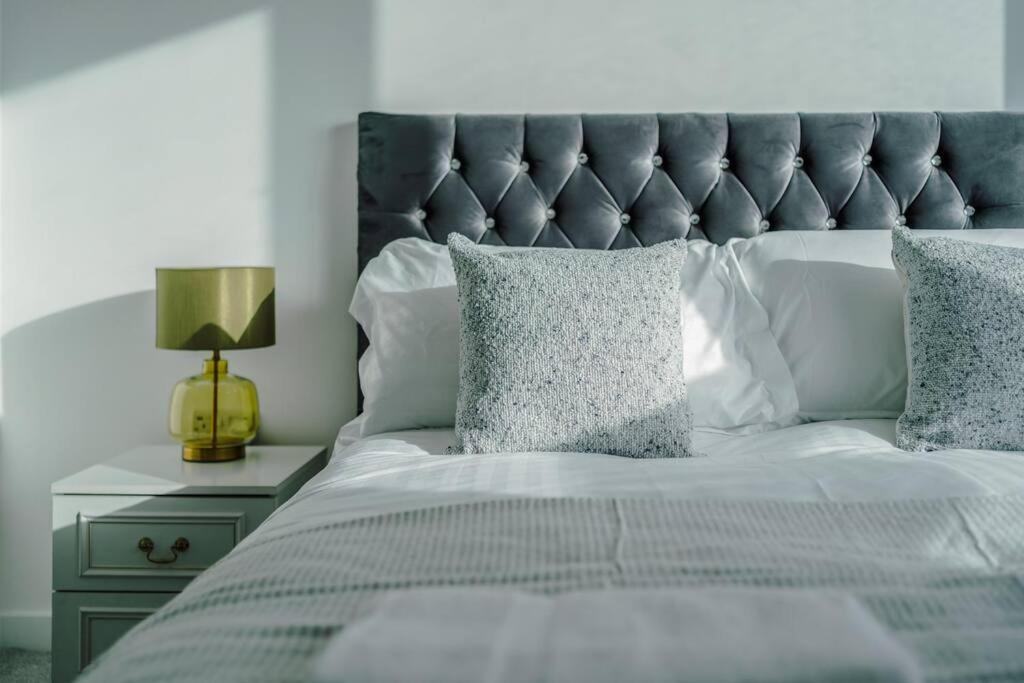 Stunning 2-Bed Premium Apartment - Free Wi-Fi Preston  Buitenkant foto