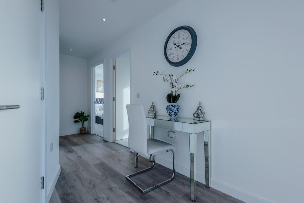 Stunning 2-Bed Premium Apartment - Free Wi-Fi Preston  Buitenkant foto