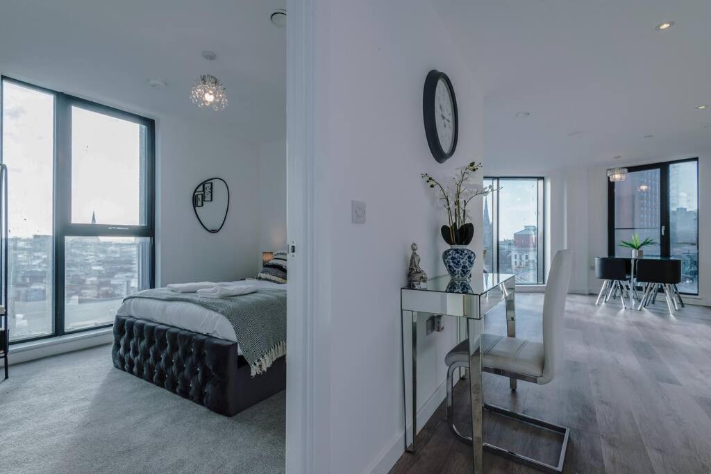 Stunning 2-Bed Premium Apartment - Free Wi-Fi Preston  Buitenkant foto